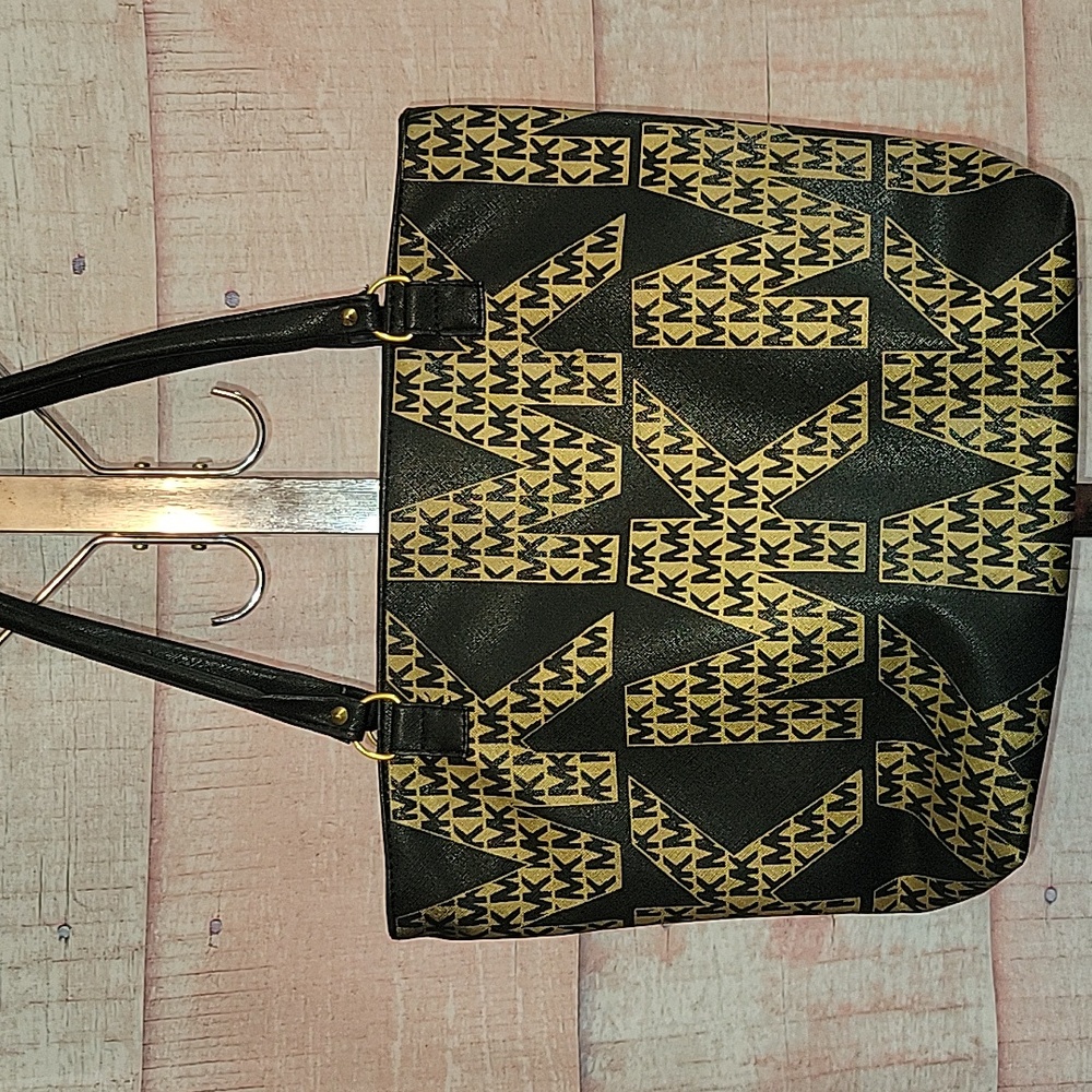MK SADY leather Tote - Picture 6 of 11